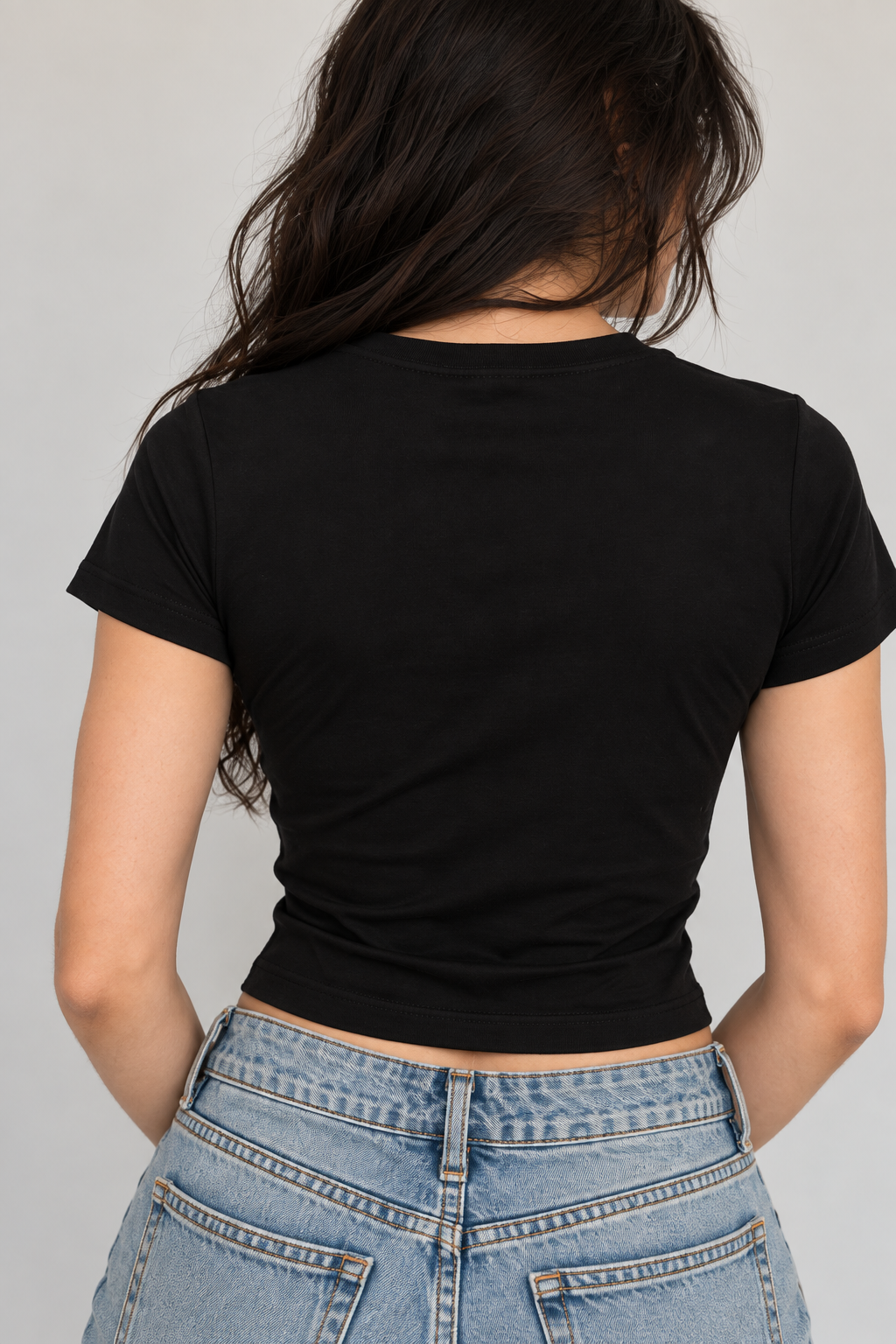 OFSTICH Women's Crop Tee